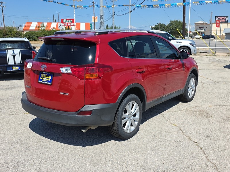 Toyota RAV4 Vehicle Full-screen Gallery Image 03