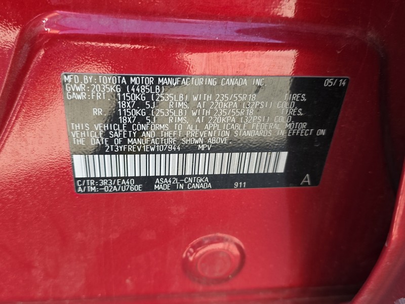 Toyota RAV4 Vehicle Full-screen Gallery Image 22