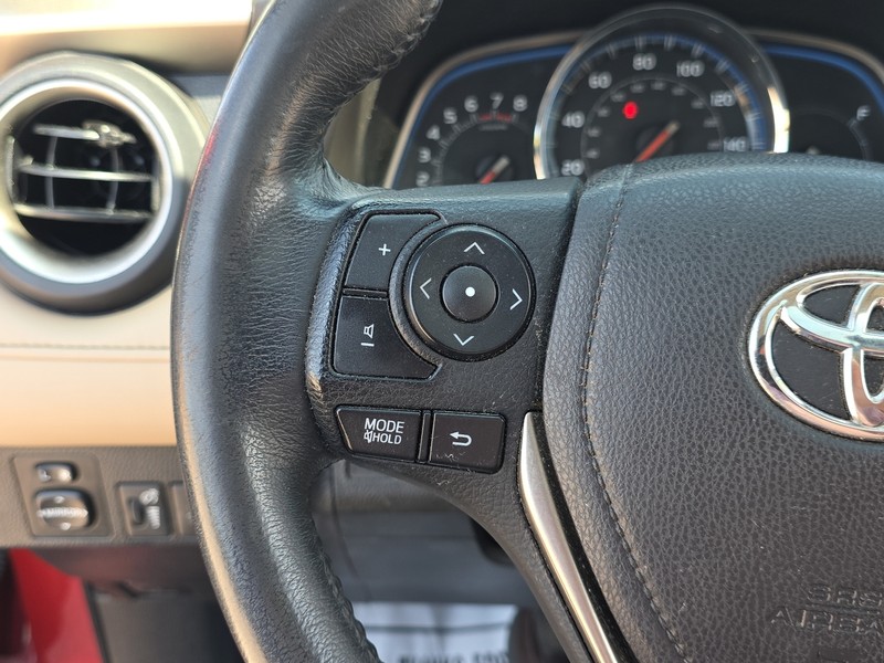 Toyota RAV4 Vehicle Full-screen Gallery Image 37