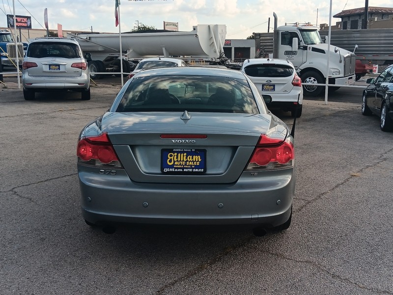 Volvo C70 Vehicle Full-screen Gallery Image 04