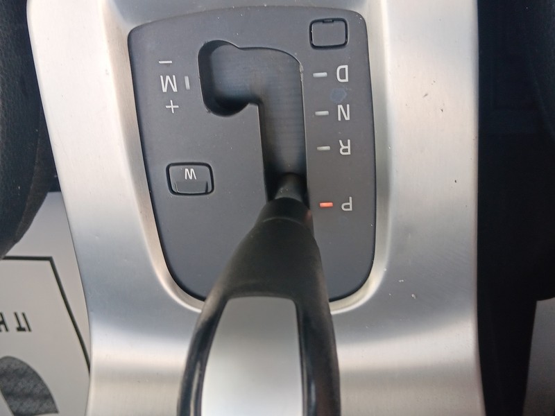 Volvo C70 Vehicle Full-screen Gallery Image 14