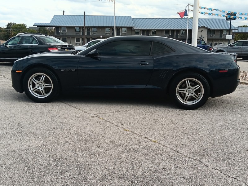 Chevrolet Camaro Vehicle Full-screen Gallery Image 06