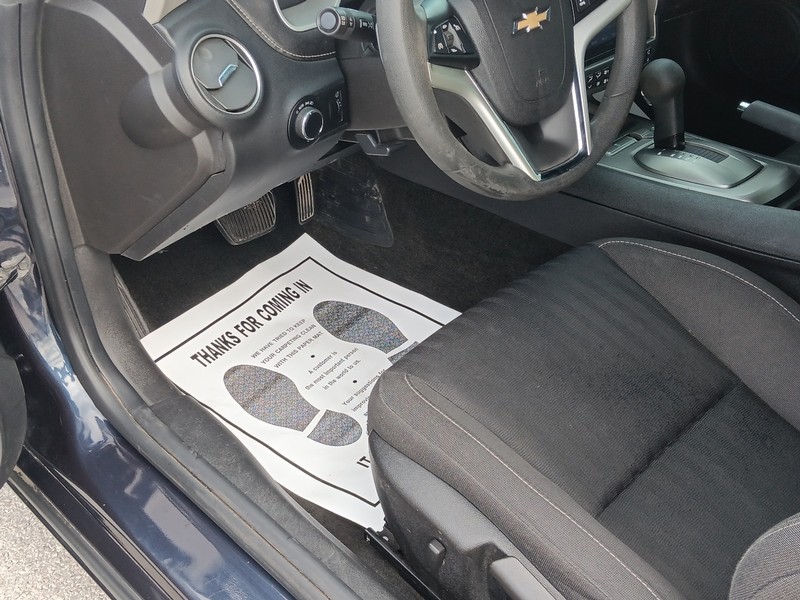 Chevrolet Camaro Vehicle Full-screen Gallery Image 10