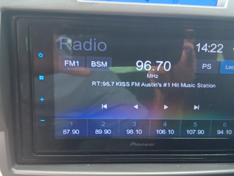 Chevrolet Camaro Vehicle Full-screen Gallery Image 15