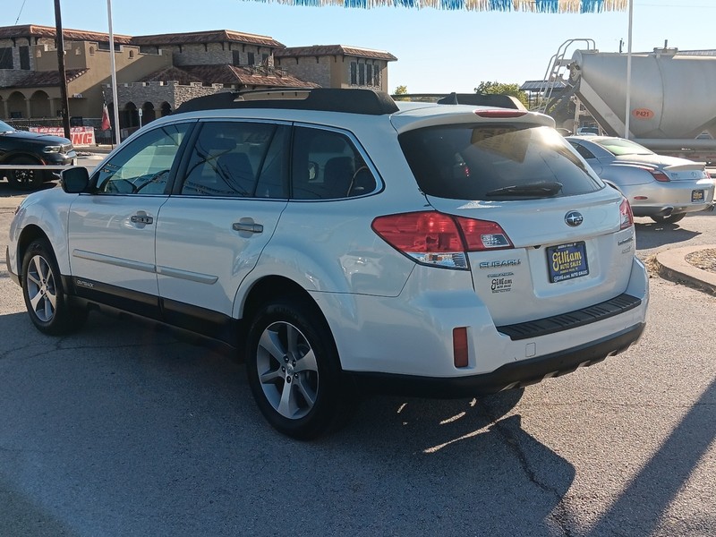 Subaru Outback Vehicle Full-screen Gallery Image 05
