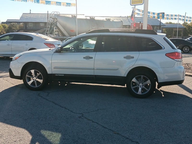 Subaru Outback Vehicle Full-screen Gallery Image 06