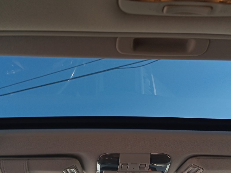 Subaru Outback Vehicle Full-screen Gallery Image 19