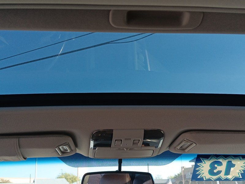 Subaru Outback Vehicle Full-screen Gallery Image 20