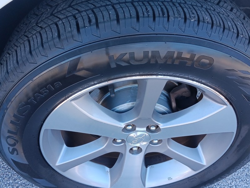 Subaru Outback Vehicle Full-screen Gallery Image 27