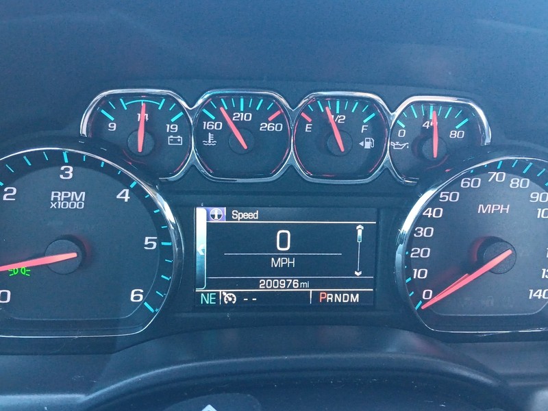 Chevrolet Silverado 1500 Vehicle Full-screen Gallery Image 17