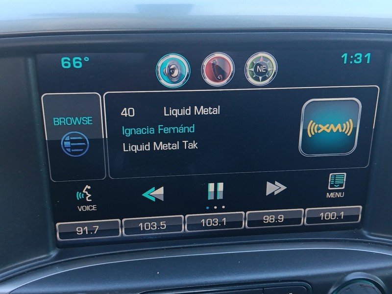 Chevrolet Silverado 1500 Vehicle Full-screen Gallery Image 18