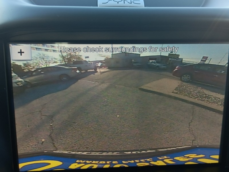 Ford Escape Vehicle Full-screen Gallery Image 22