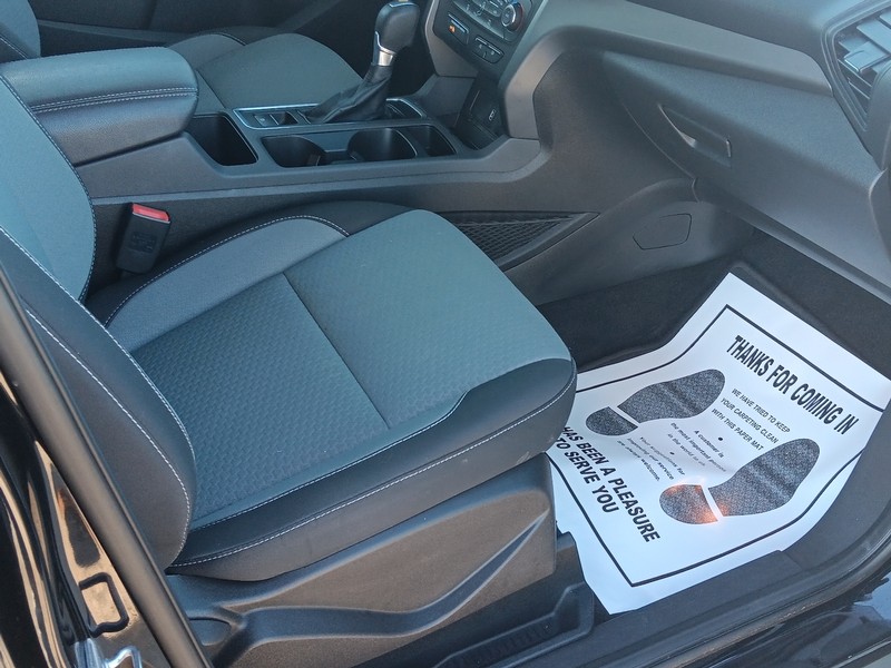 Ford Escape Vehicle Full-screen Gallery Image 33