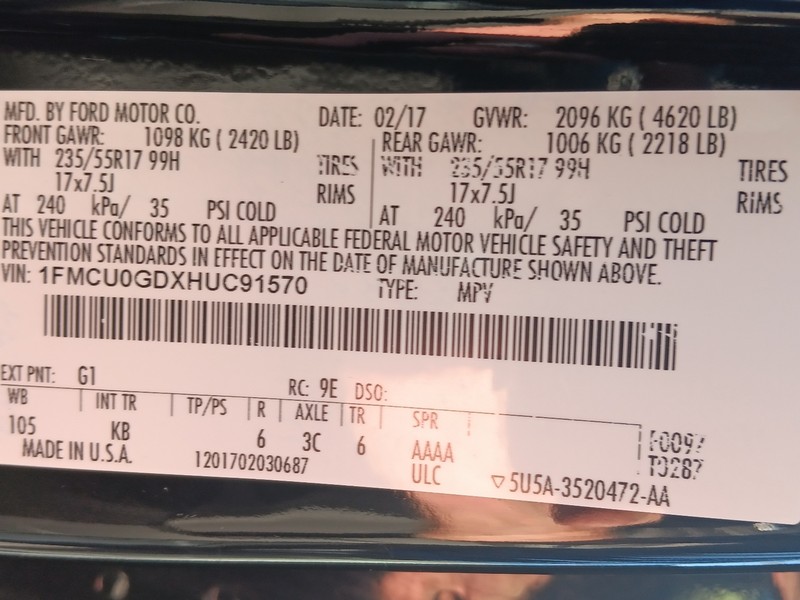 Ford Escape Vehicle Full-screen Gallery Image 43