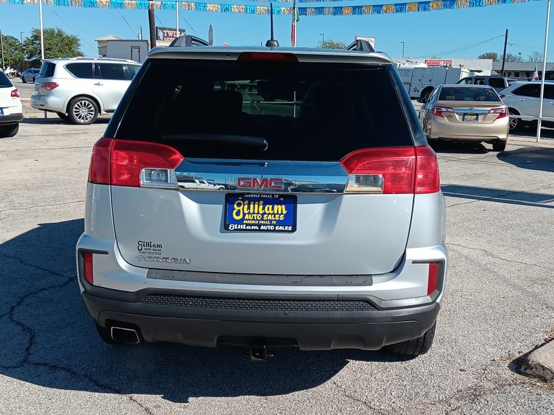 GMC Terrain Vehicle Full-screen Gallery Image 04