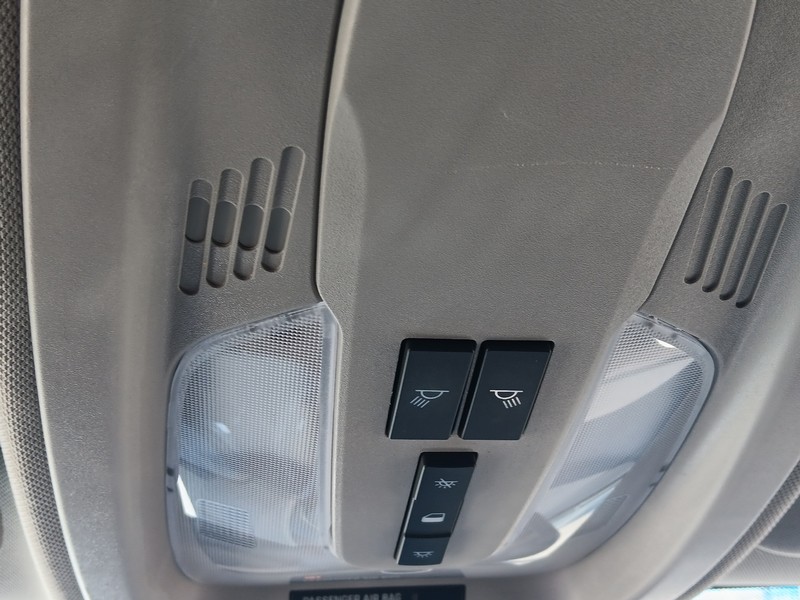 GMC Terrain Vehicle Full-screen Gallery Image 20