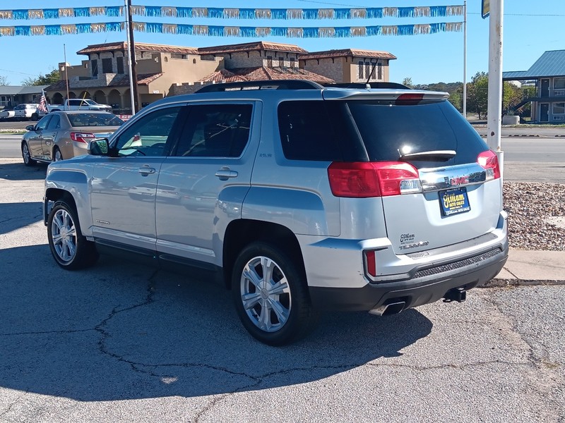 GMC Terrain Vehicle Full-screen Gallery Image 26