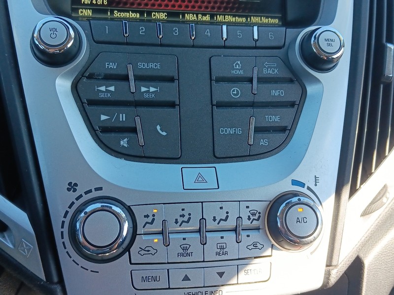 GMC Terrain Vehicle Full-screen Gallery Image 38