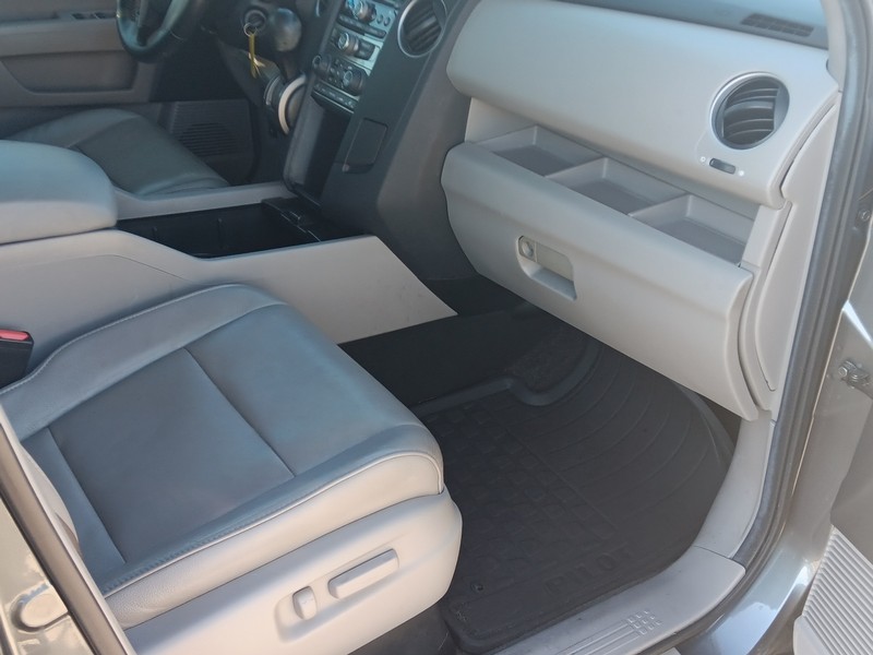 Honda Pilot Vehicle Full-screen Gallery Image 10