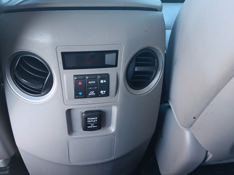 Honda Pilot Vehicle Full-screen Gallery Image 39