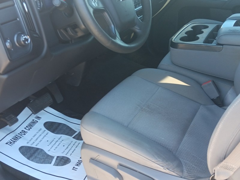 Chevrolet Silverado 1500 Vehicle Full-screen Gallery Image 15