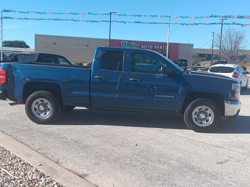 Chevrolet Silverado 1500 Vehicle Full-screen Gallery Image 21