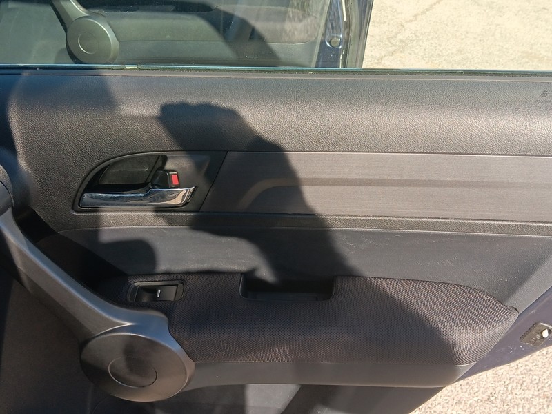 Honda CR-V Vehicle Full-screen Gallery Image 12