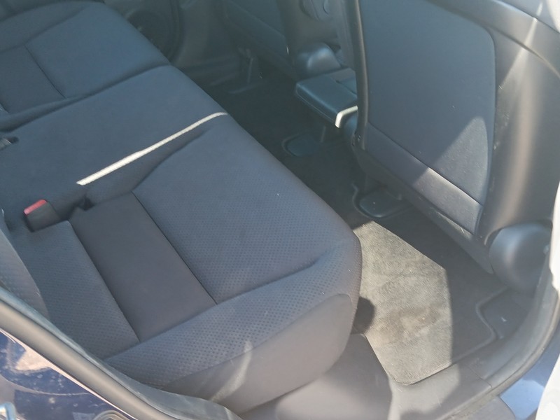 Honda CR-V Vehicle Full-screen Gallery Image 29