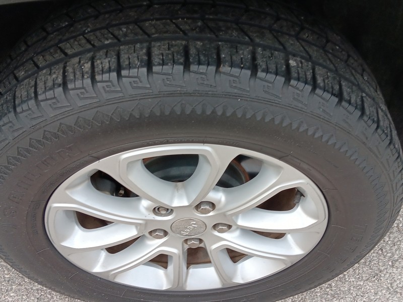 Jeep Grand Cherokee Vehicle Full-screen Gallery Image 16