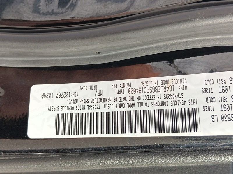 Jeep Grand Cherokee Vehicle Full-screen Gallery Image 35