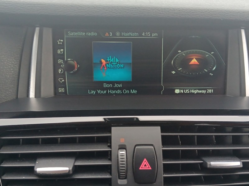 BMW X3 Vehicle Full-screen Gallery Image 20