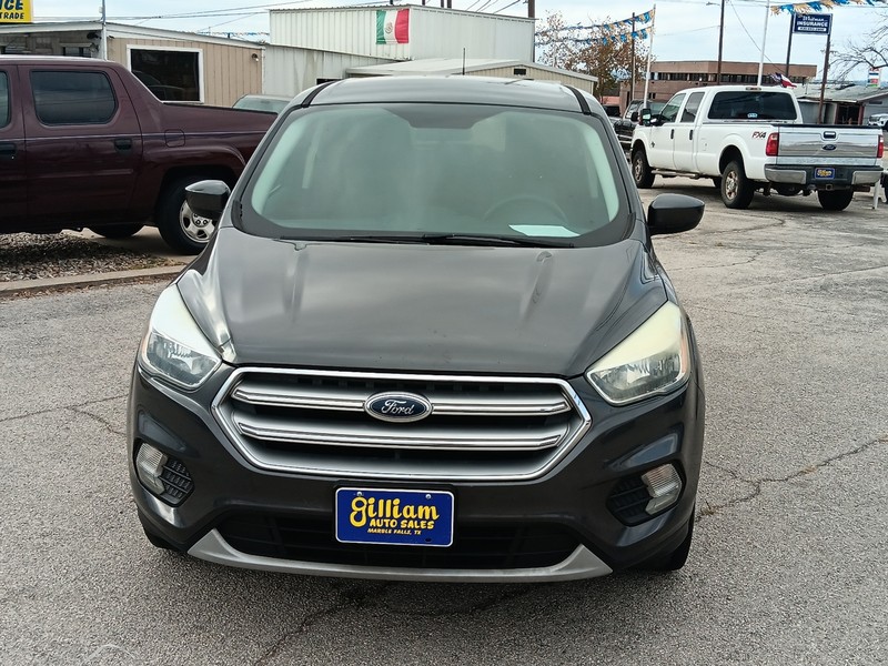 Ford Escape Vehicle Full-screen Gallery Image 12