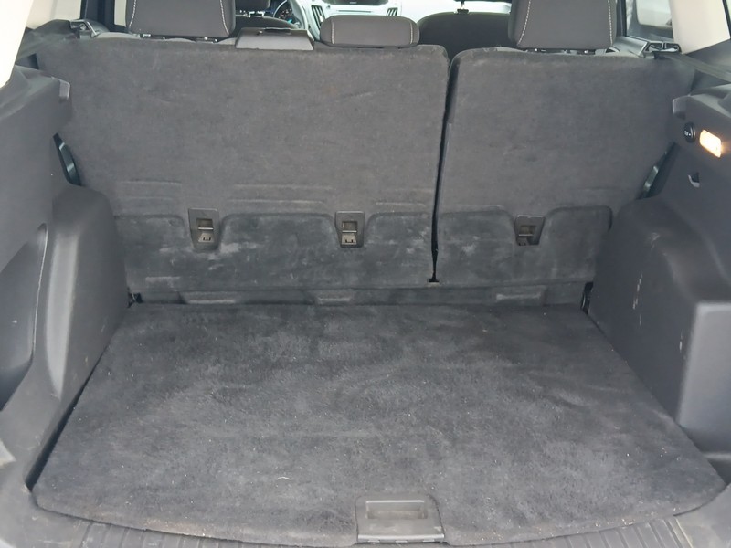 Ford Escape Vehicle Full-screen Gallery Image 31