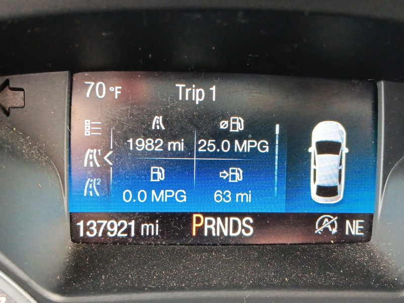 Ford Escape Vehicle Full-screen Gallery Image 50