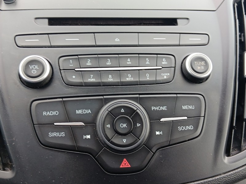 Ford Escape Vehicle Full-screen Gallery Image 51