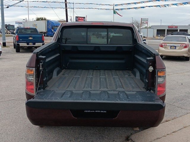Honda Ridgeline Vehicle Full-screen Gallery Image 05