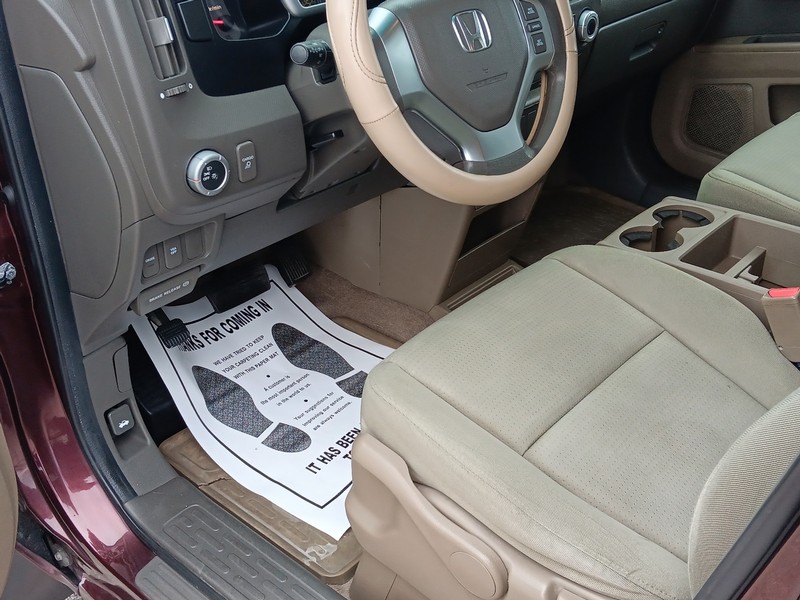 Honda Ridgeline Vehicle Full-screen Gallery Image 16