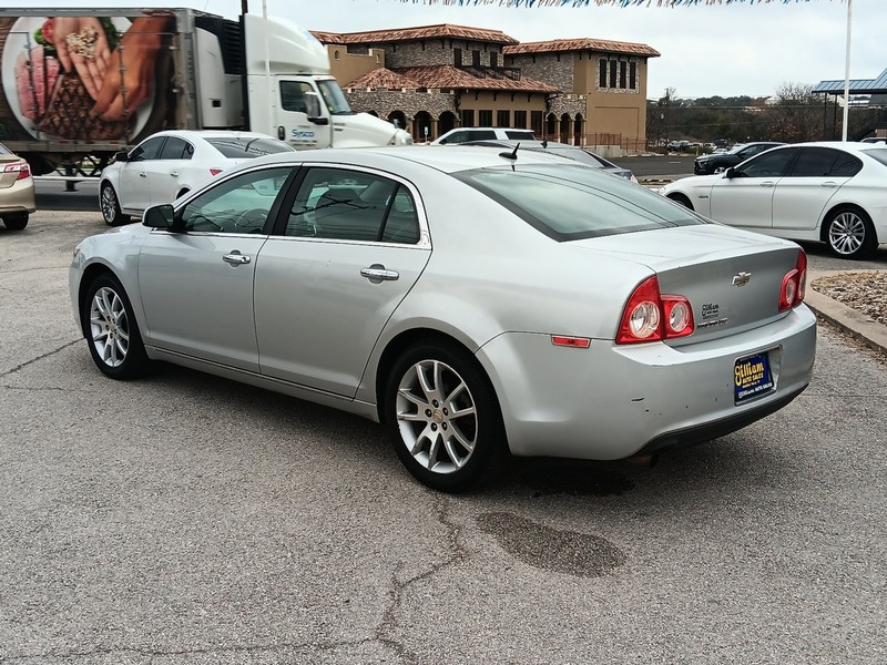 Chevrolet Malibu Vehicle Full-screen Gallery Image 5