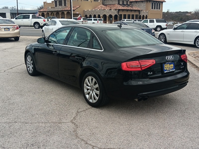 Audi A4 Vehicle Full-screen Gallery Image 5