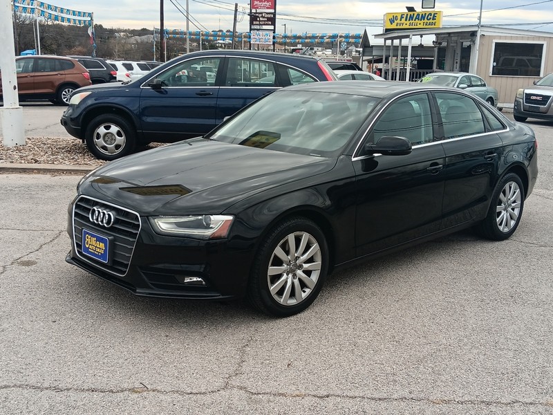 Audi A4 Vehicle Full-screen Gallery Image 7