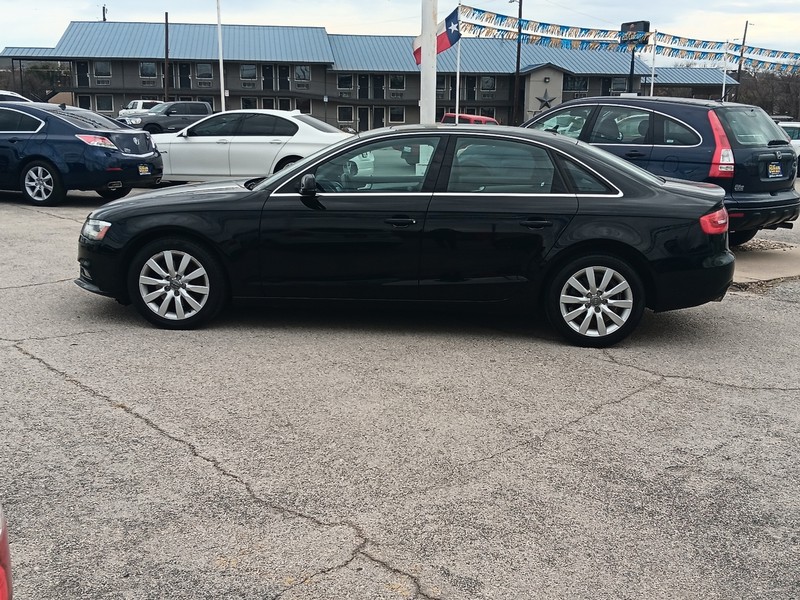 Audi A4 Vehicle Full-screen Gallery Image 27