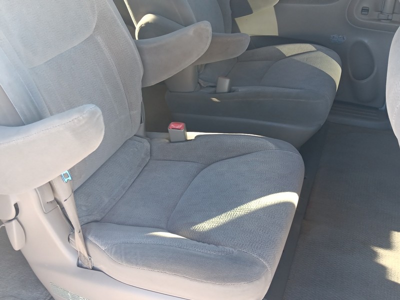 Toyota Sienna Vehicle Full-screen Gallery Image 13