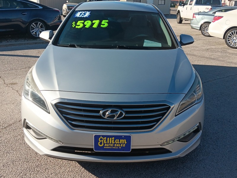 Hyundai Sonata Vehicle Full-screen Gallery Image 08