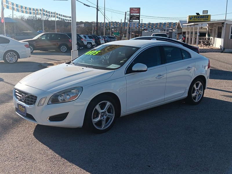 Volvo S60 Vehicle Full-screen Gallery Image 07