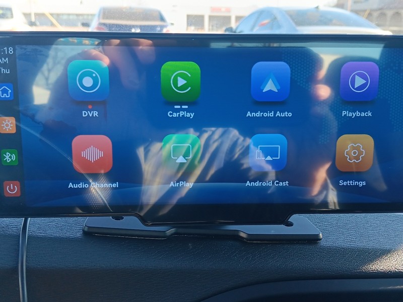 Volvo S60 Vehicle Full-screen Gallery Image 18