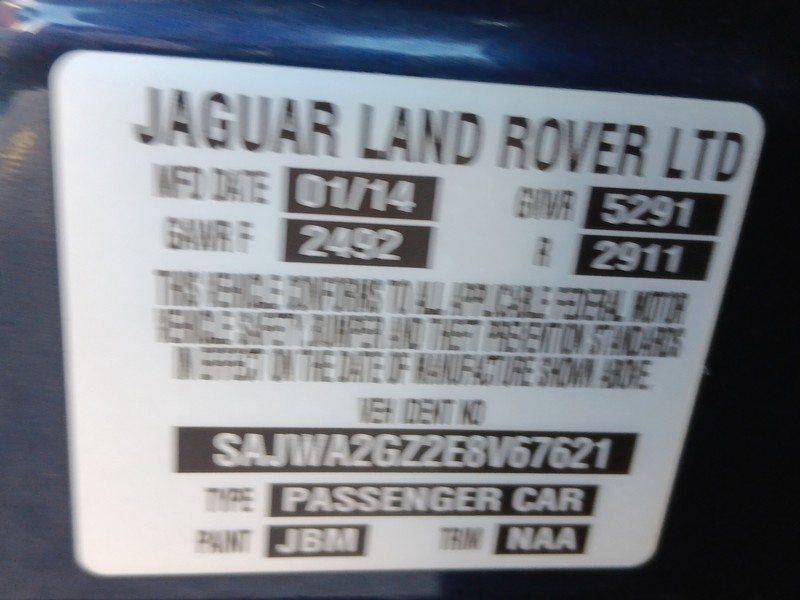 Jaguar XJ Vehicle Full-screen Gallery Image 19