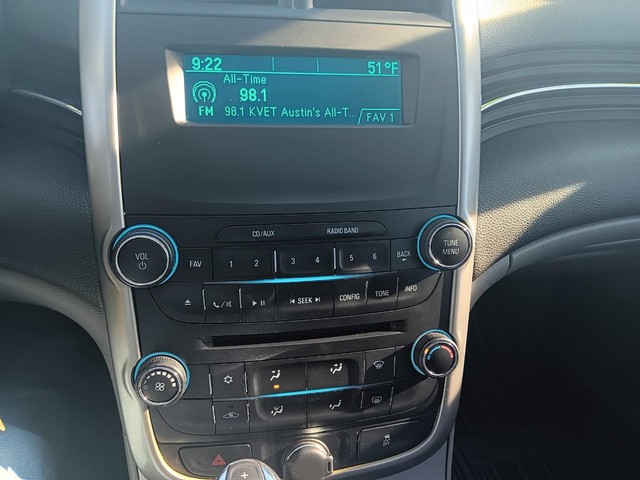 Chevrolet Malibu Vehicle Full-screen Gallery Image 09