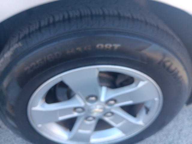 Chevrolet Malibu Vehicle Full-screen Gallery Image 11