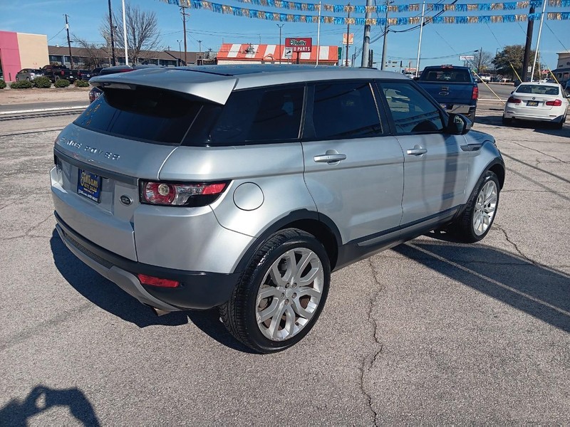 Land Rover Range Rover Evoque Vehicle Full-screen Gallery Image 02