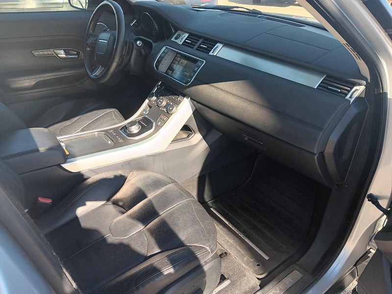 Land Rover Range Rover Evoque Vehicle Full-screen Gallery Image 05